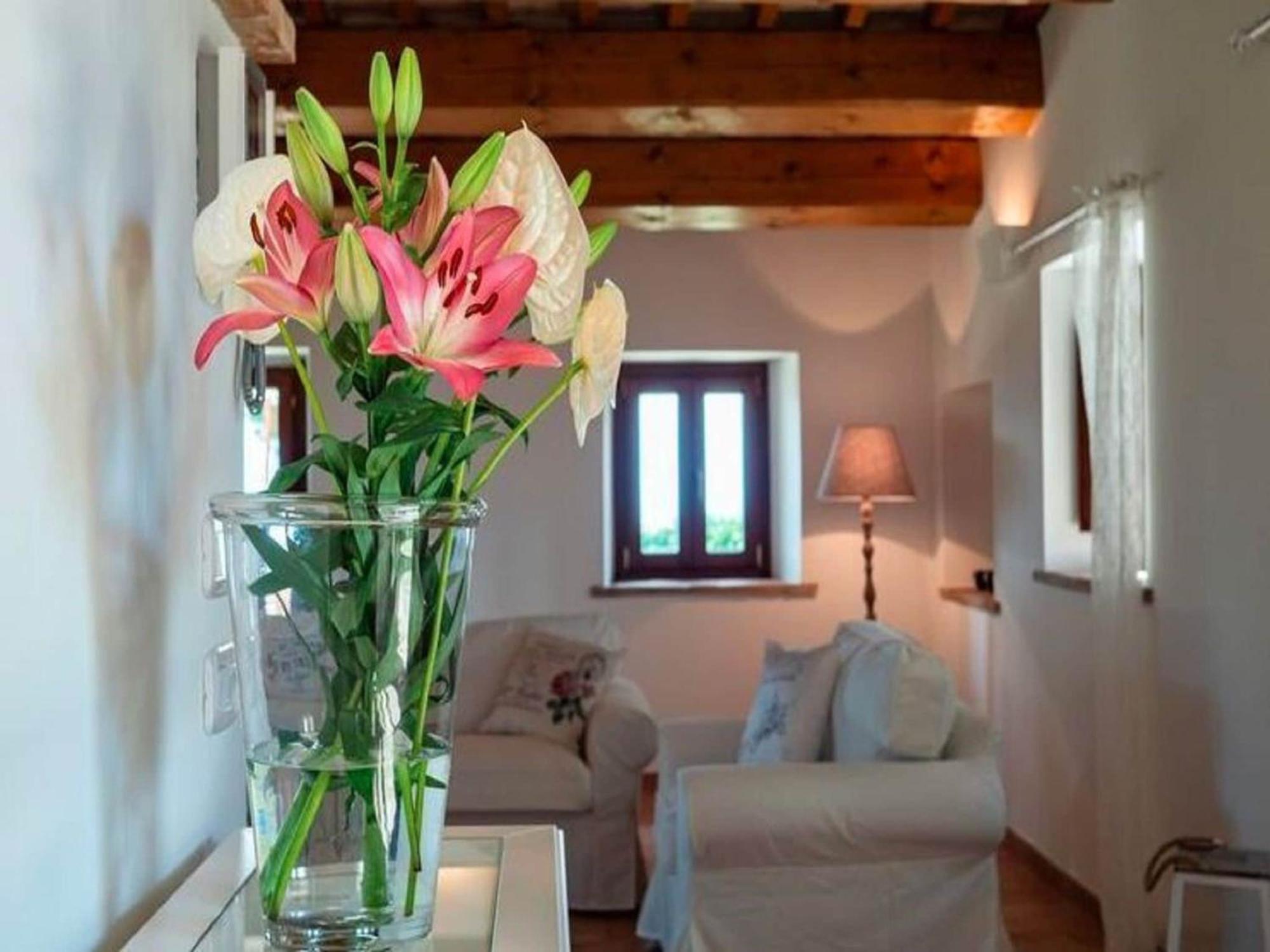 Stunning Apartment In Mombaroccio Near Metauro River المظهر الخارجي الصورة